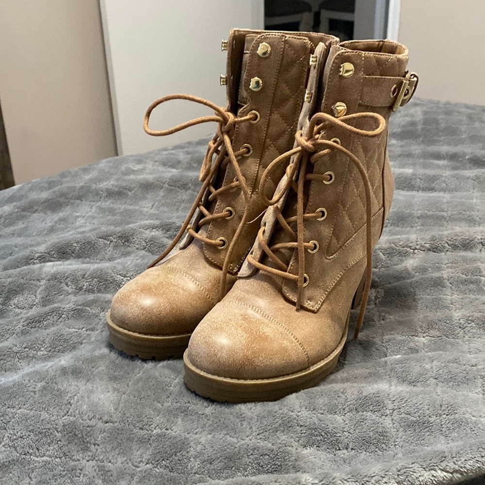 Guess boots with a heel